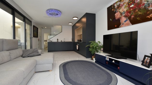 Resale - Villa -
Los Montesinos