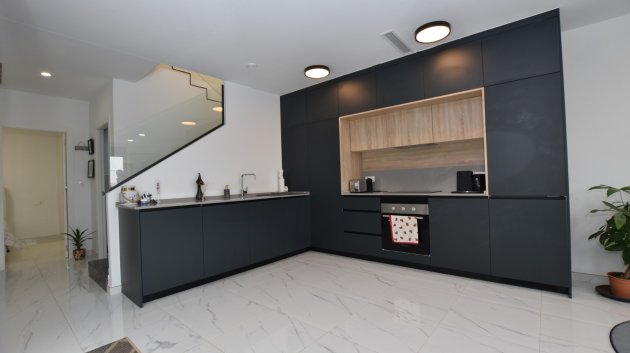 Resale - Villa -
Los Montesinos