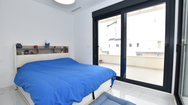 Resale - Villa -
Los Montesinos