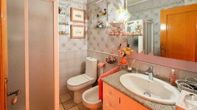 Reventa - Chalets -
Elche - Altzabares Alto