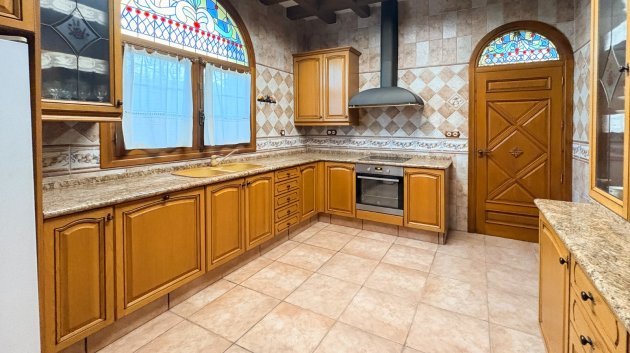 Reventa - Chalets -
Elche - Altzabares Alto