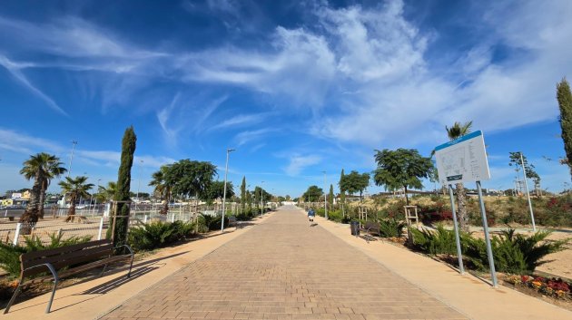 Reventa - Chalets -
Torrevieja - El Chaparral