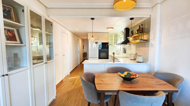 Reventa - Apartamentos -
Torrevieja - El Acequión - Los Náufragos