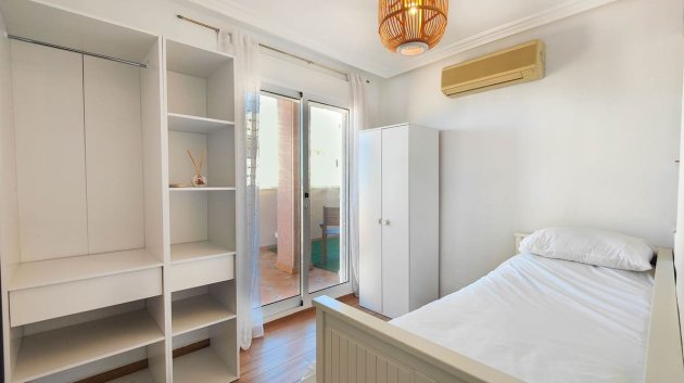 Reventa - Apartamentos -
Torrevieja - El Acequión - Los Náufragos