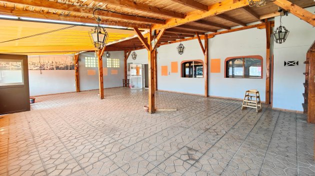 Reventa - Locales -
Torrevieja - La Siesta - El Chaparral - San Luis