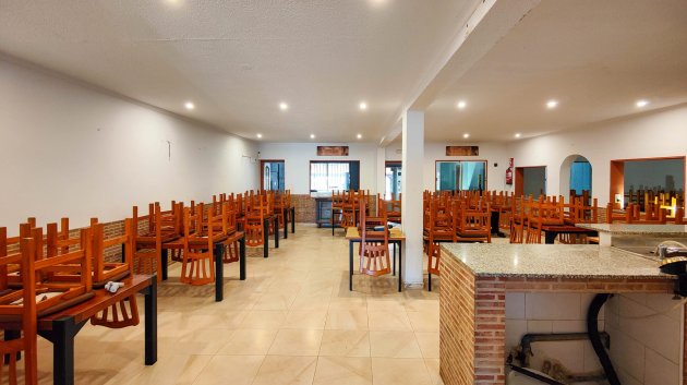 Reventa - Locales -
Torrevieja - La Siesta - El Chaparral - San Luis