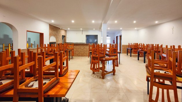 Reventa - Locales -
Torrevieja - La Siesta - El Chaparral - San Luis