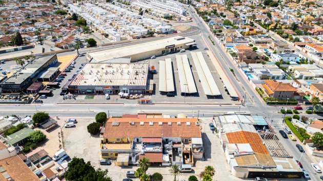 Reventa - Locales -
Torrevieja - La Siesta - El Chaparral - San Luis