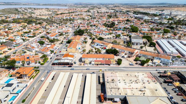 Reventa - Locales -
Torrevieja - La Siesta - El Chaparral - San Luis