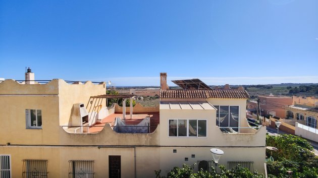 Resale - Townhouse -
San Miguel de Salinas