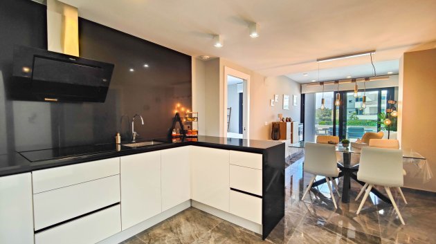 Reventa - Apartamentos -
Orihuela Costa - Los Altos