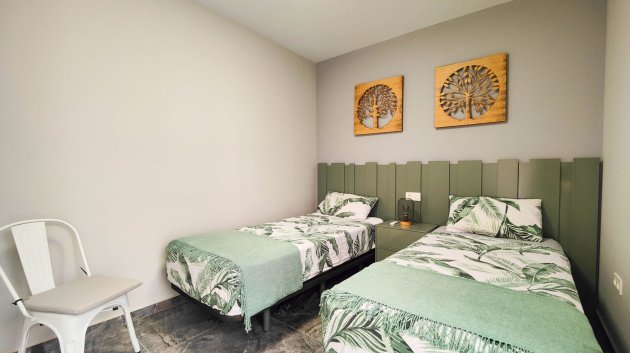 Reventa - Apartamentos -
Orihuela Costa - Los Altos