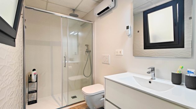 Reventa - Apartamentos -
Orihuela Costa - Los Altos