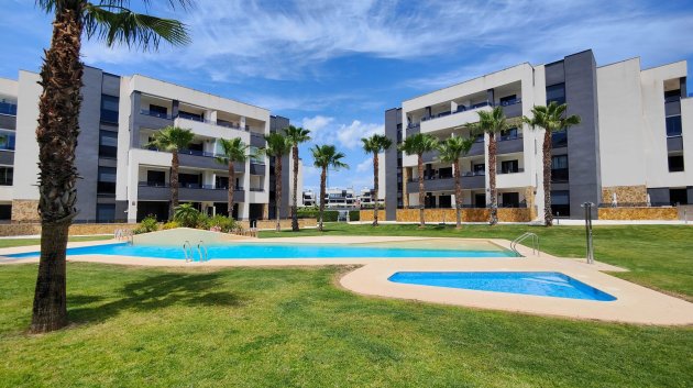 Reventa - Apartamentos -
Orihuela Costa - Los Altos