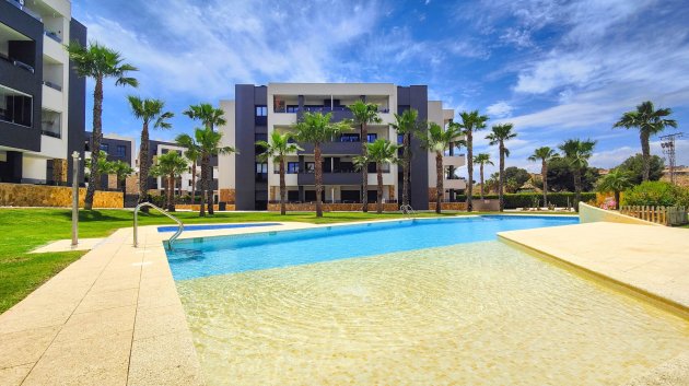 Reventa - Apartamentos -
Orihuela Costa - Los Altos