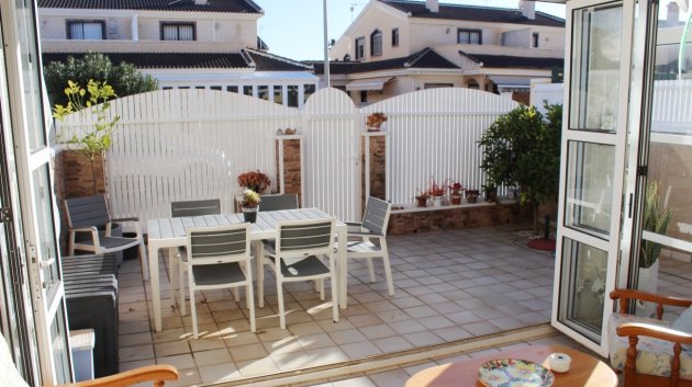 Resale - Villa -
Torre de la Horadada