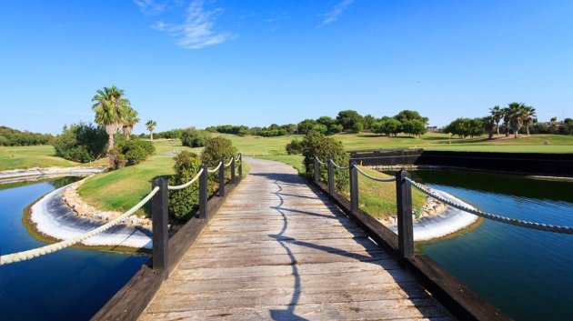 Resale - Villa -
Torre de la Horadada