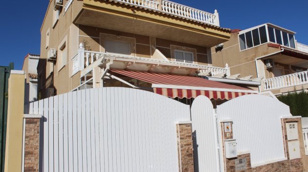 Resale - Villa -
Torre de la Horadada