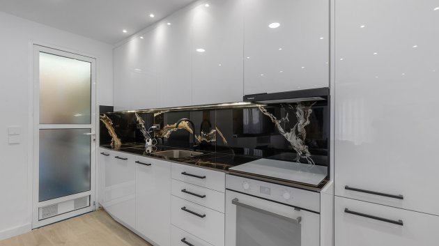 Resale - Apartments -
Los Montesinos