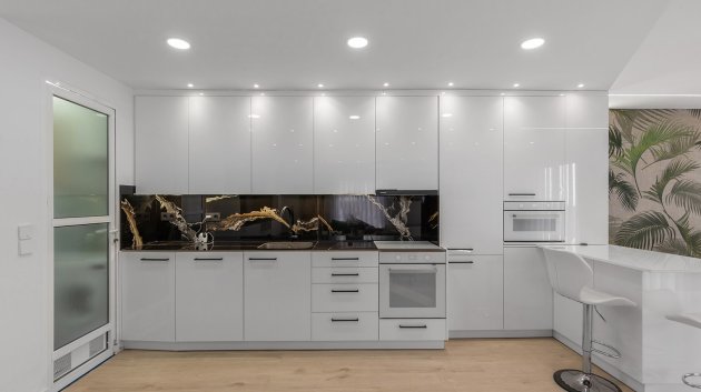 Resale - Apartments -
Los Montesinos