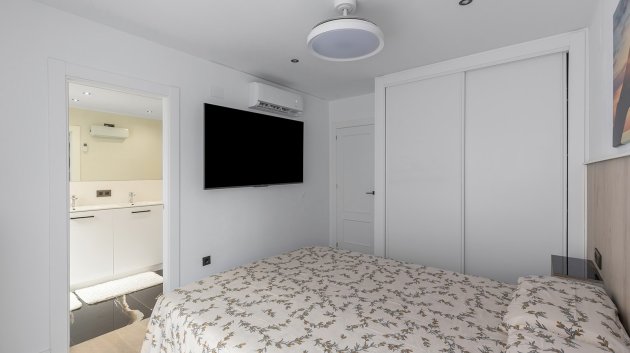 Resale - Apartments -
Los Montesinos