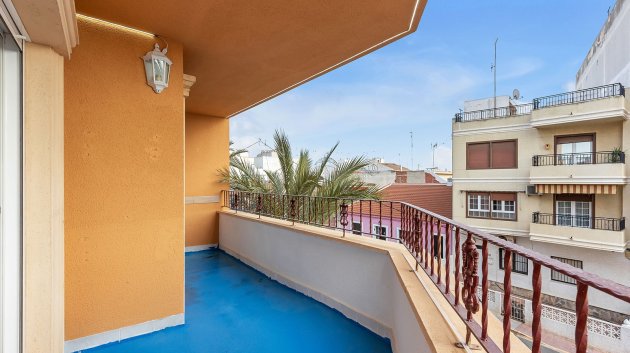 Resale - Apartments -
Los Montesinos