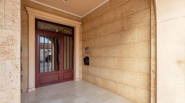 Resale - Apartments -
Los Montesinos