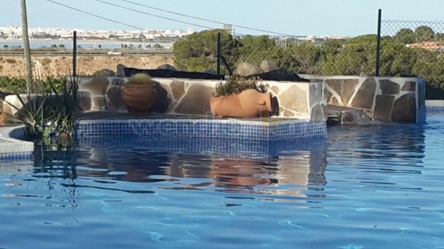 Reventa - Chalets -
Torrevieja - Los Balcones