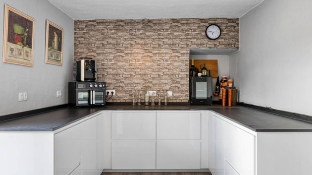 Resale - Villa -
Los Montesinos