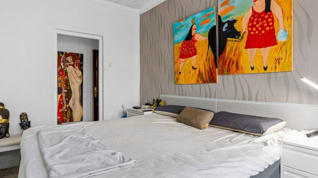 Resale - Villa -
Los Montesinos