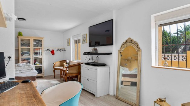 Resale - Villa -
Los Montesinos