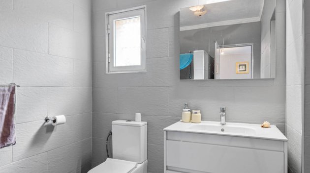 Resale - Villa -
Los Montesinos