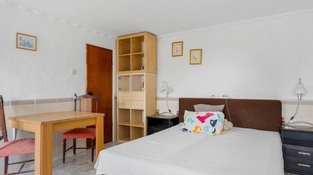 Resale - Villa -
Los Montesinos