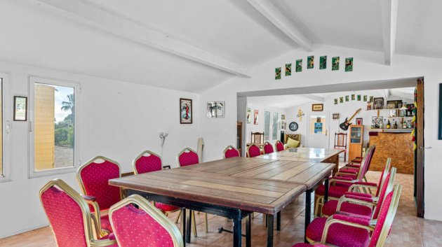 Resale - Villa -
Los Montesinos