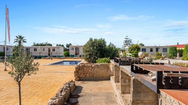 Resale - Villa -
Los Montesinos