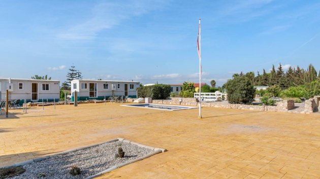 Resale - Villa -
Los Montesinos