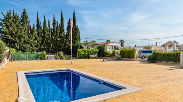 Resale - Villa -
Los Montesinos