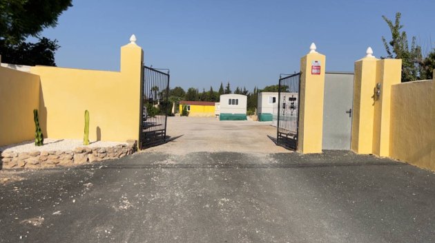 Resale - Villa -
Los Montesinos