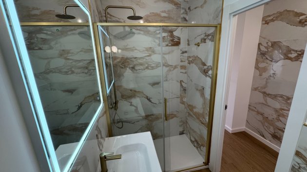 Reventa - Apartamentos -
Orihuela Costa - Punta Prima