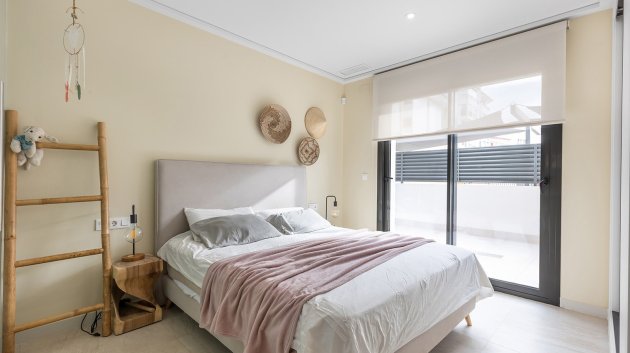 Reventa - Apartamentos -
Torrevieja - Torrelamata - La Mata