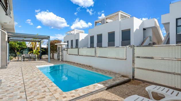 Reventa - Chalets -
Ciudad Quesada