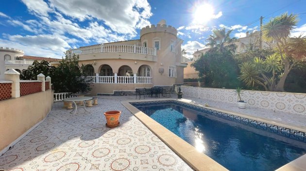 Reventa - Chalets -
Ciudad Quesada - La Marquesa Golf