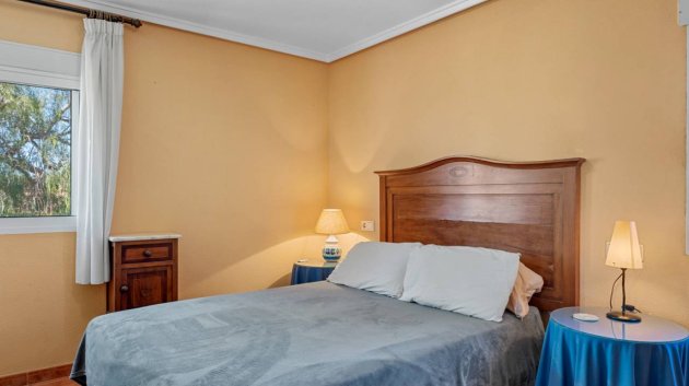 Resale - Villa -
Los Montesinos