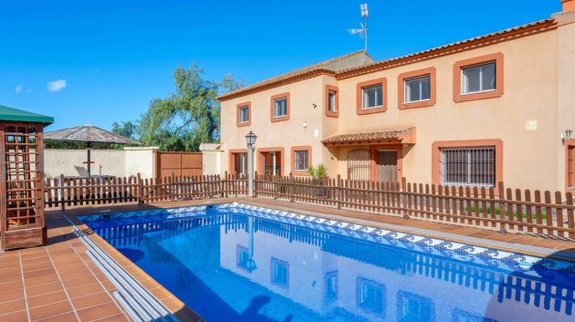 Resale - Villa -
Los Montesinos