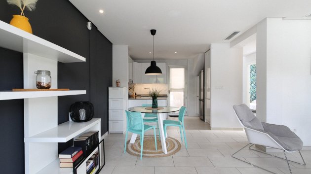 Reventa - Adosado -
Torrevieja - Aguas Nuevas 1