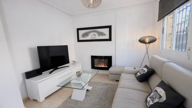 Reventa - Adosado -
Orihuela Costa - La Zenia