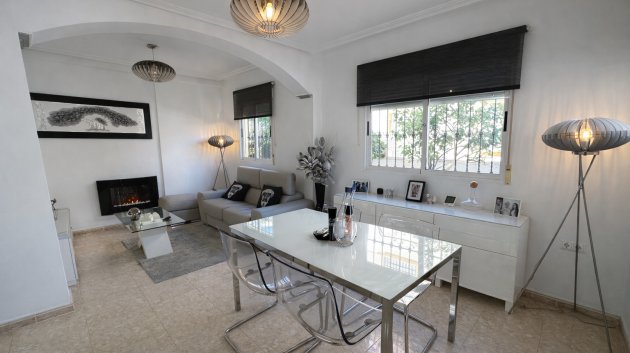 Reventa - Adosado -
Orihuela Costa - La Zenia