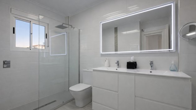 Reventa - Adosado -
Orihuela Costa - La Zenia