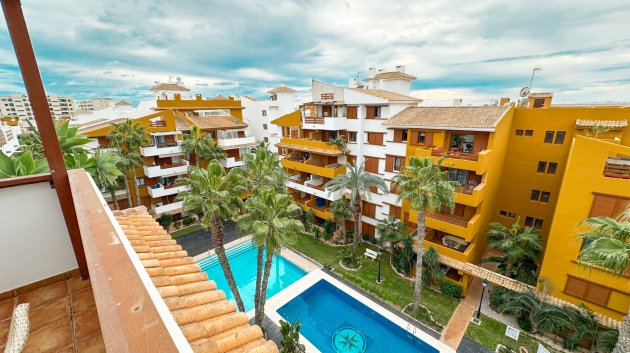 Reventa - Apartamentos -
Orihuela Costa - Punta Prima