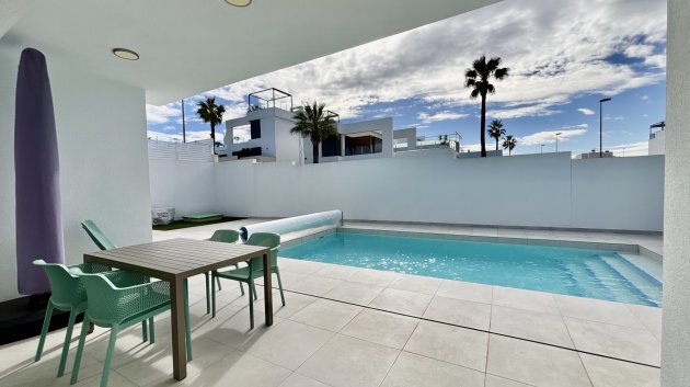 Nouvelle construction - Villa -
Benijofar